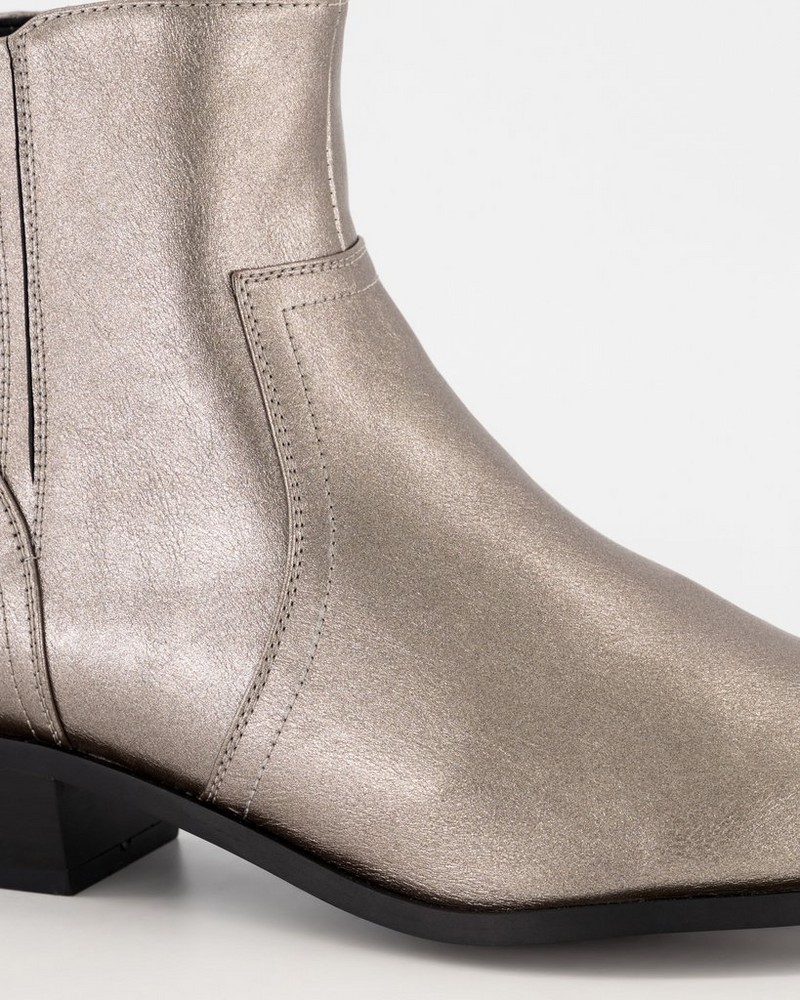 Women’s Kellie Western Boot