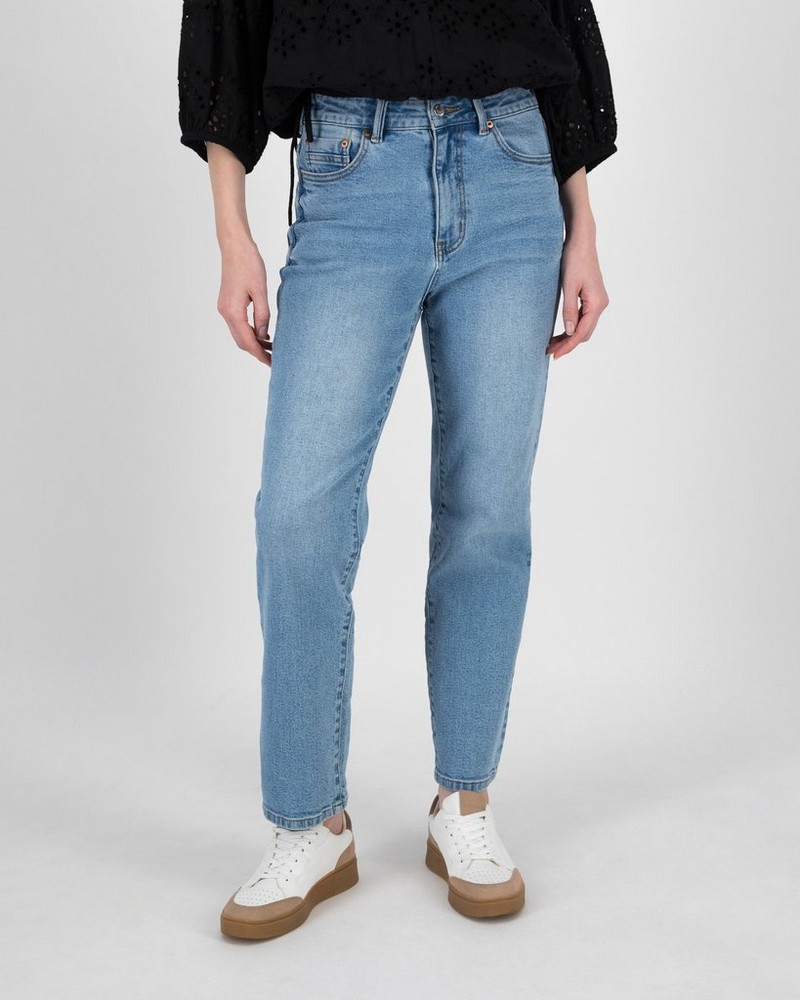 Women’s Asha Straight Leg Denim