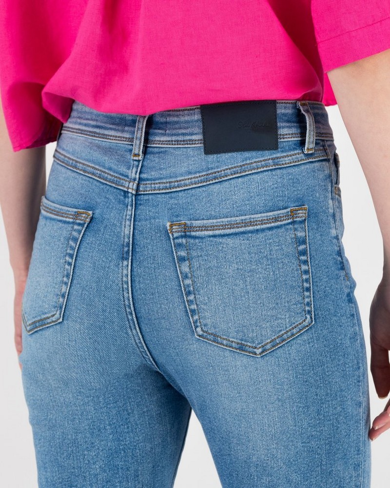 Women’s Abbey Skinny Denim