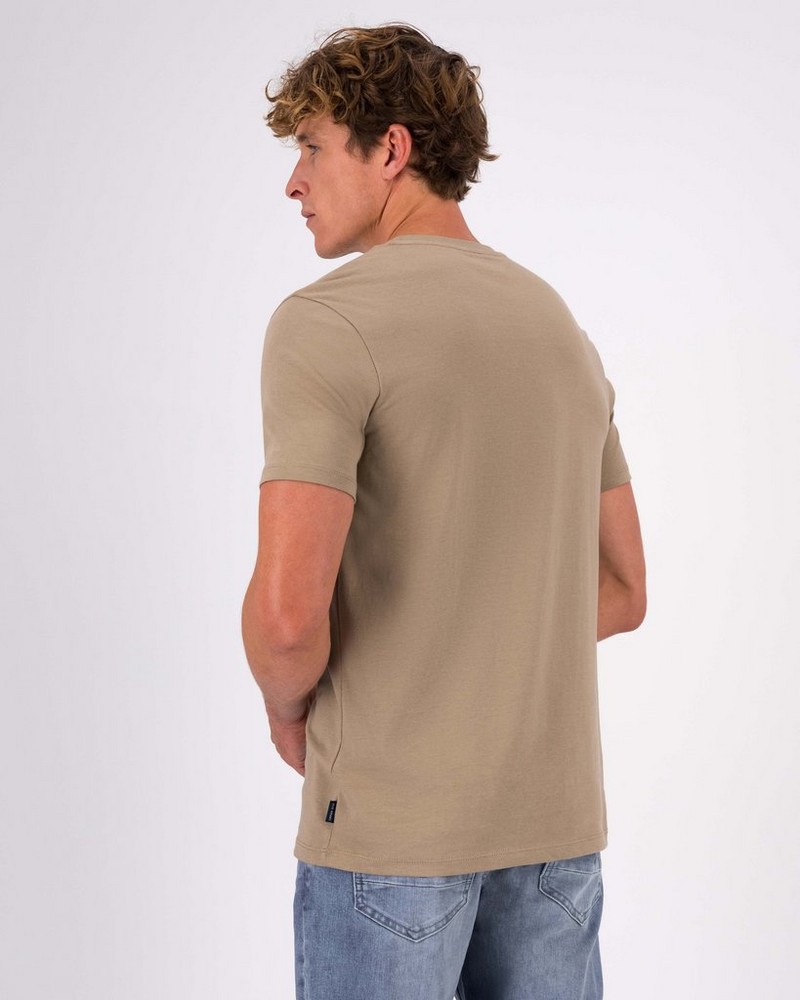 Men’s Nick Standard Fit T-Shirt