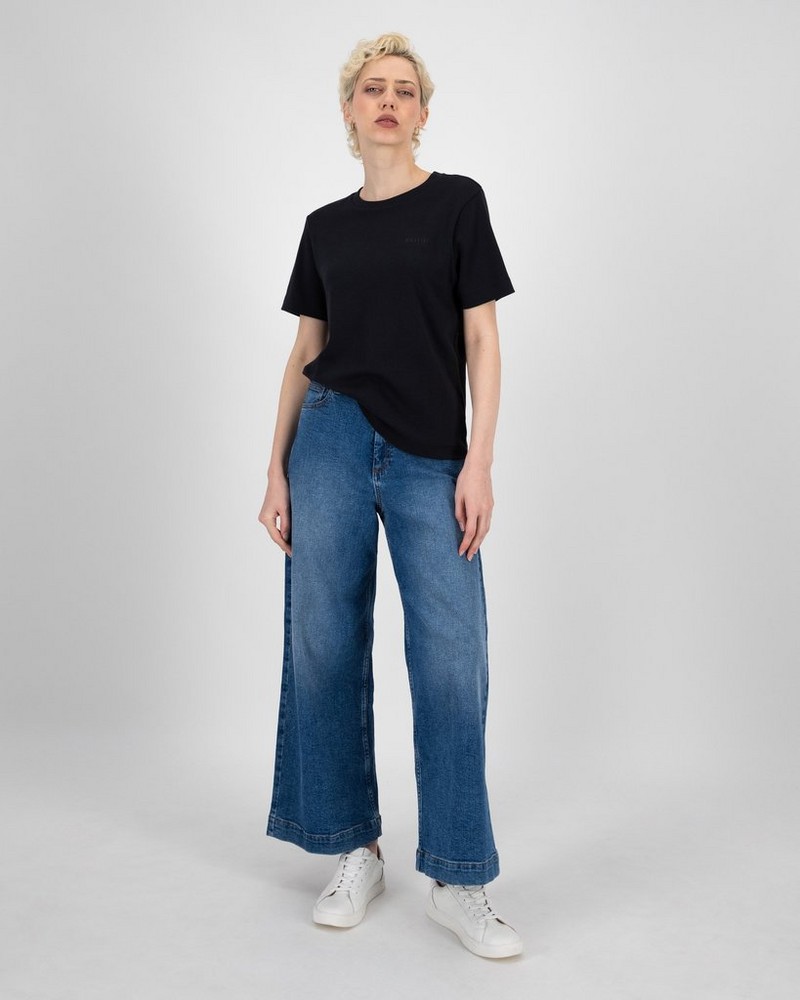 Women’s Julie Basic T-Shirt