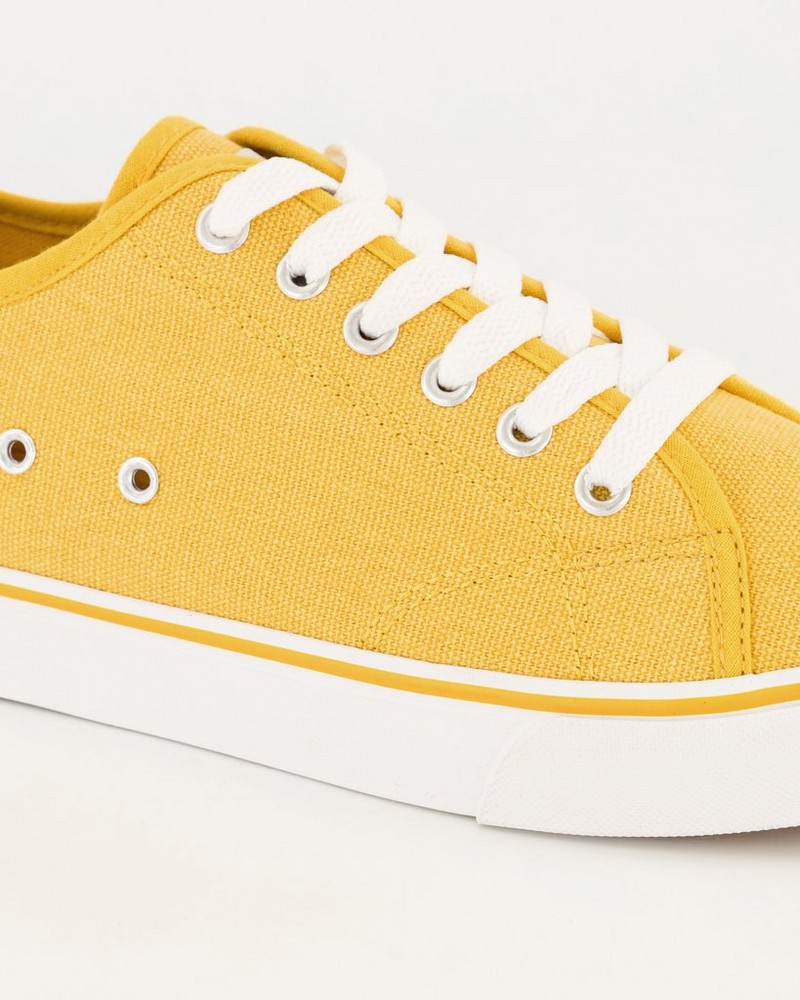 Women’s Kelsey Sneaker
