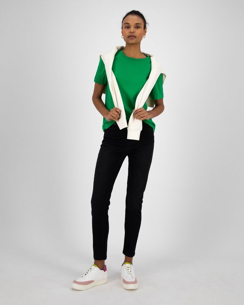 Women’s Julie Basic T-Shirt