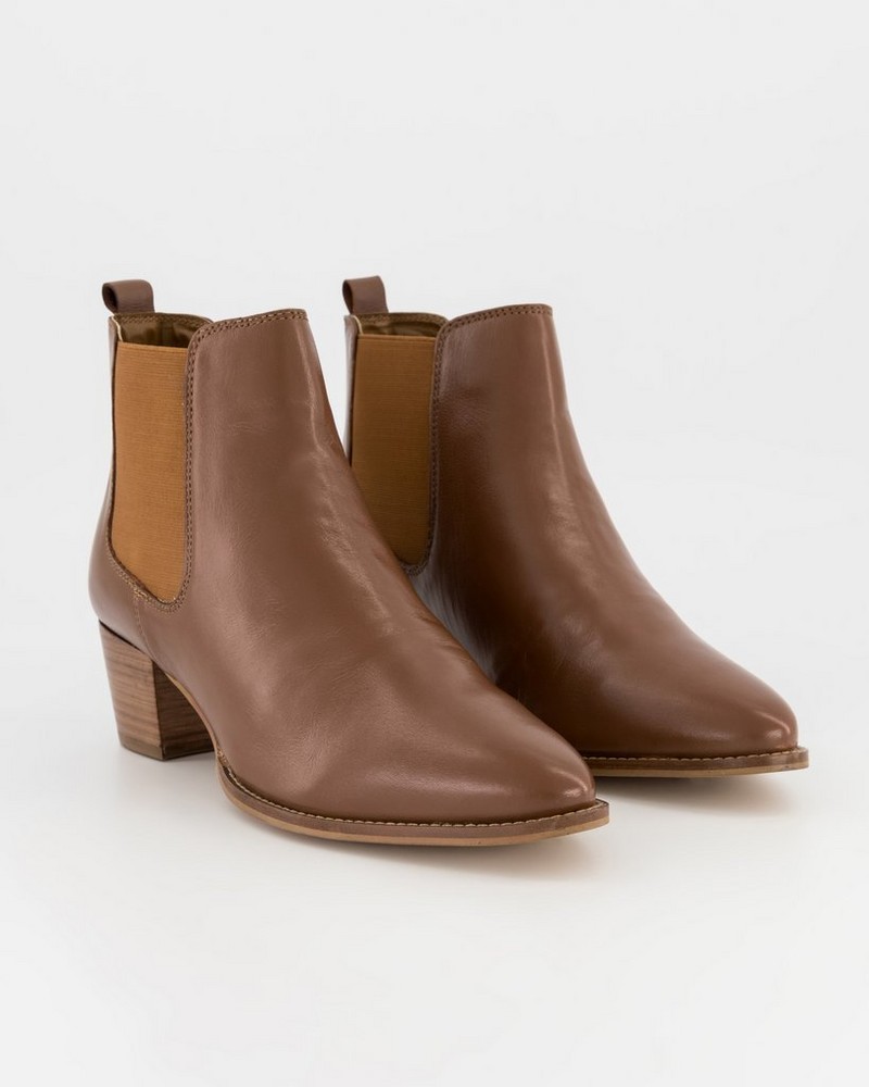 Women’s Odetta Leather Boot