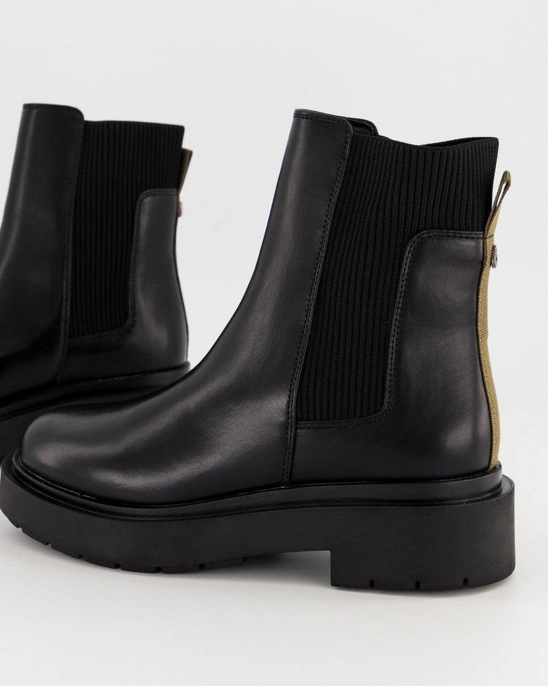 Women’s Yajna Boot