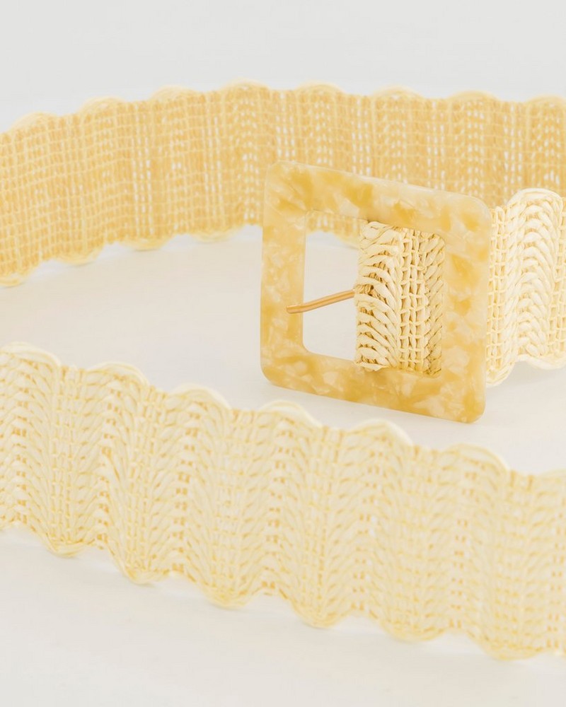 Women's Gilly Textured Buckle Belt