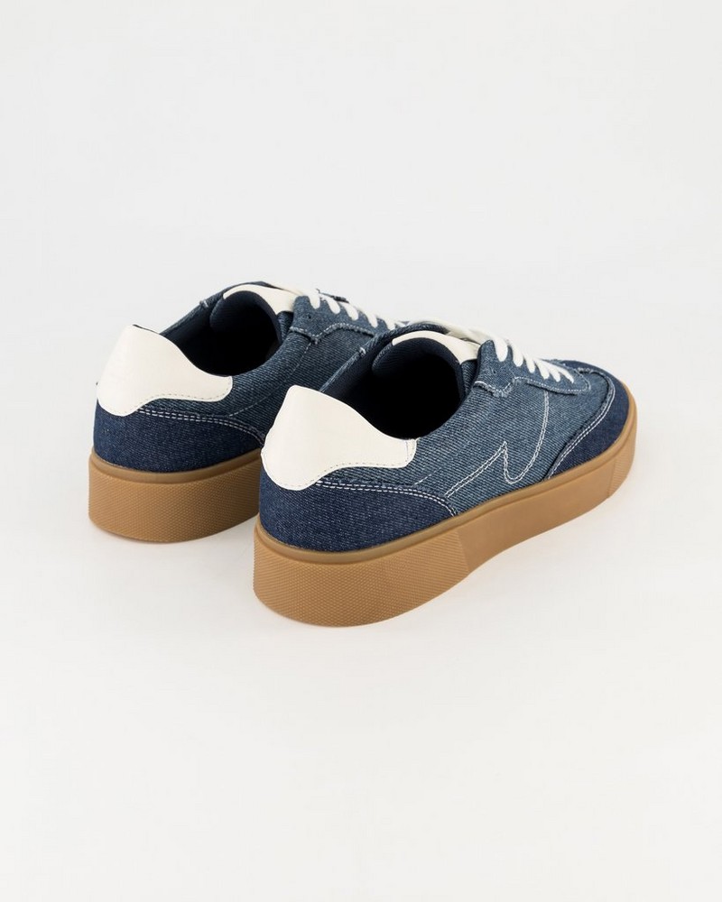 Women’s Liyana Sneaker