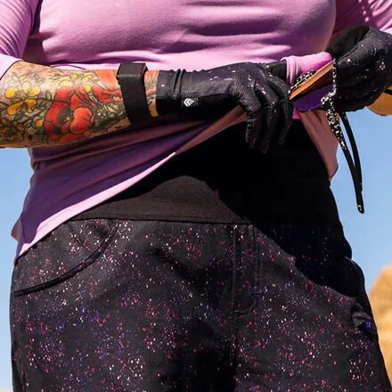 Limitless - Stretch Waistband High-Rise 11in Short - Women's