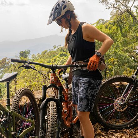 All Time - Zipper Snap Mid-Rise 11in Short - Women's