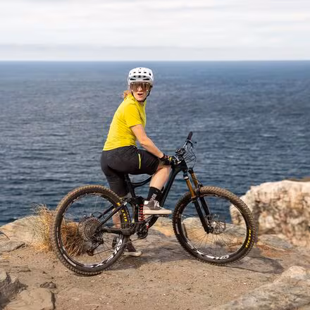 Freel Short - Women's