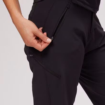 Navaeh Short + Essential Liner - Women's