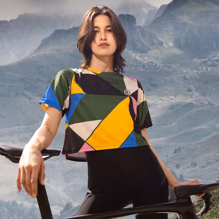 Neo Geo Crop Shirt - Women's