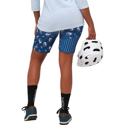 Limitless - Stretch Waistband High-Rise 11in Short - Women's