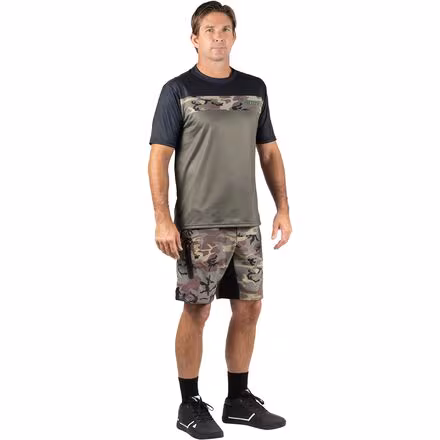 Ether 9 Camo Short - Men's