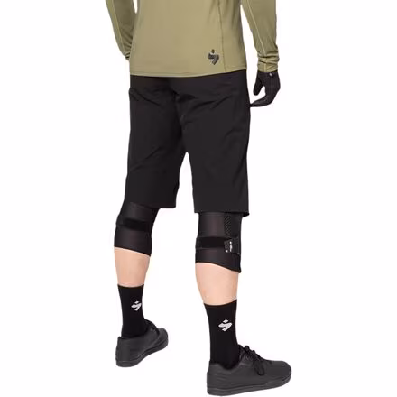 Hunter II Short - Men's