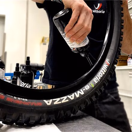 Universal Tubeless Tire Sealant