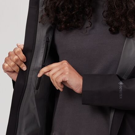 Essential Jacket - Women's