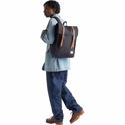 Survey 26L Backpack