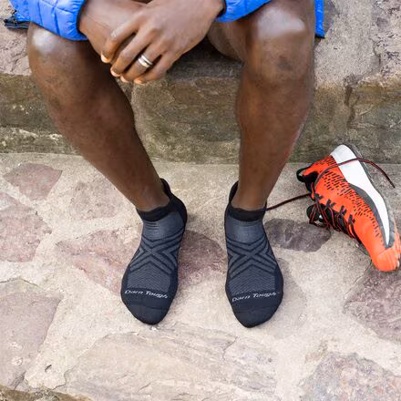 Run No-Show Tab Ultra-Lightweight Sock