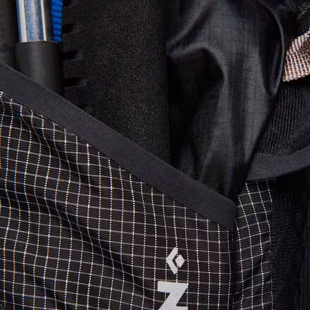 Distance 8L Backpack