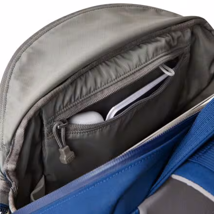 Crossroads 22L Backpack
