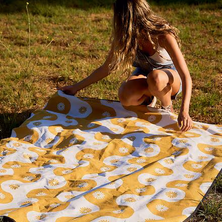 Botanical Waves Quick-Dry Picnic Blanket