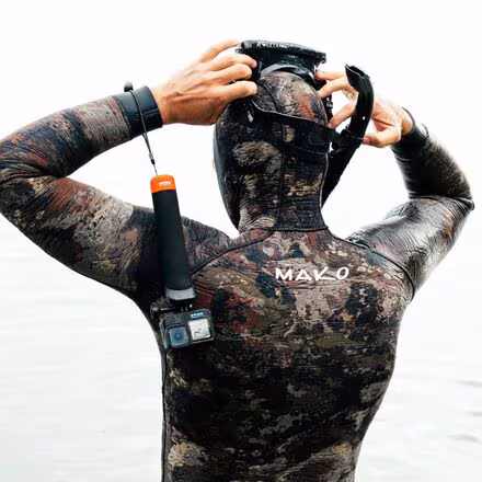 The Handler (Floating Hand Grip)