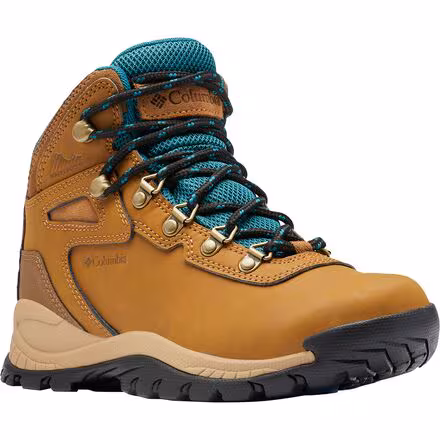 Newton Ridge Plus Wide Hiking Boot - Women's