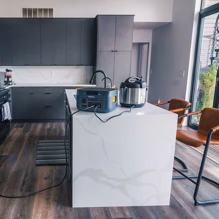 1500 BaseCharge Power Station