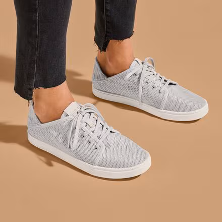 Pehuea Li Sneaker - Women's