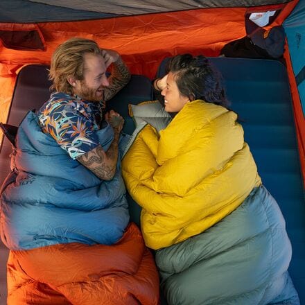 Discovery Basecamp 4 Tent: 4-Person 3-Season