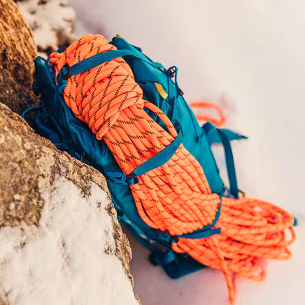 Alpinisto LT 38L Backpack