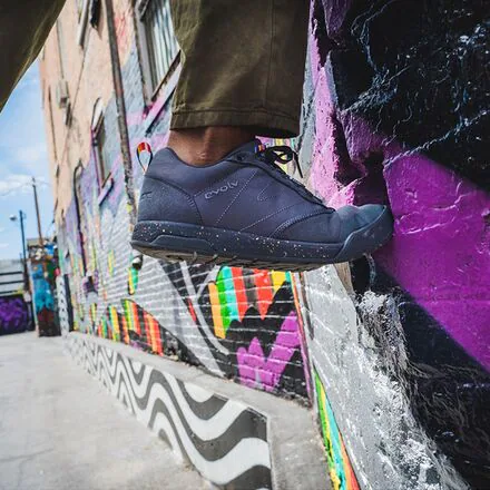 Rebel Pride X Rise Approach Shoe