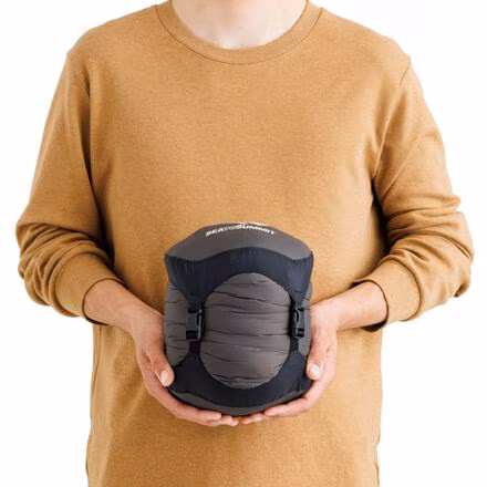 Ascent Sleeping Bag: 30F Down