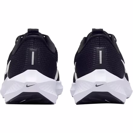 Air Zoom Pegasus 40 Running Shoe - Men's
