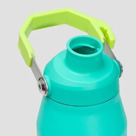 The IceFlow Aerolight 36oz Water Bottle Fast Flow