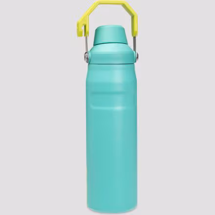 The IceFlow Aerolight 24oz Water Bottle Fast Flow