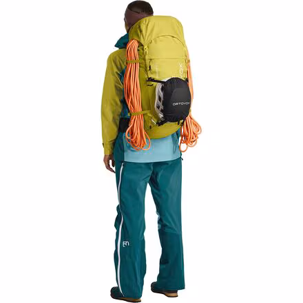 Peak Light S 38L Backpack