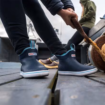 Ankle 6in Deck Boot - Women's