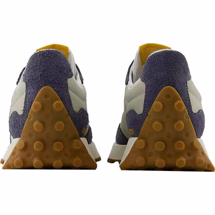 327 Contemporary Shoe