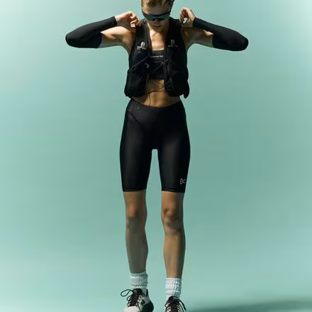 Pocketed 7in Half-Tight Short - Women's