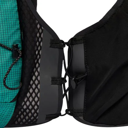 Distance 8L Backpack - Women's