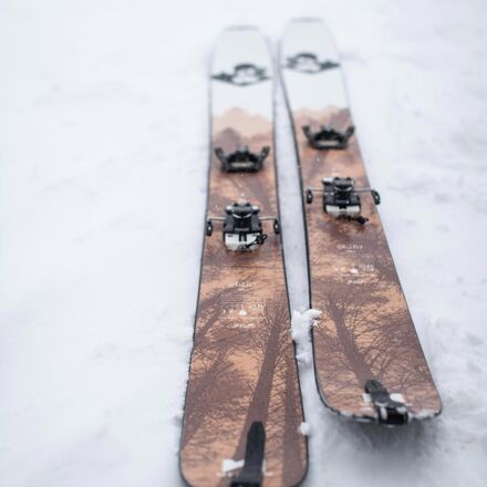 Grizzly Carbon Ski
