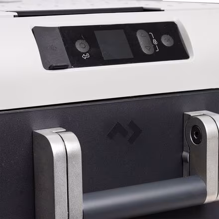 CFX3 35 Powered Cooler