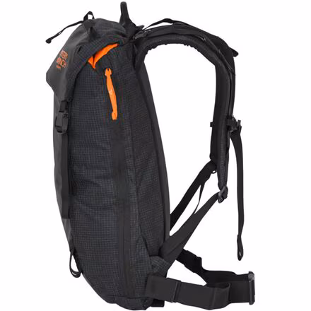 D-Route 17L Backpack