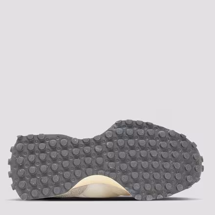 327 Contemporary Shoe