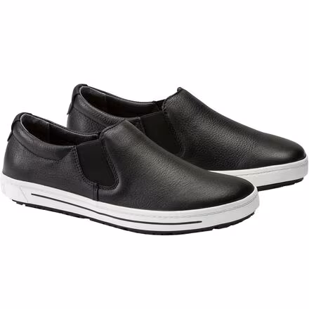 QO400 Sneaker - Women's