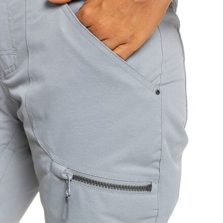 Nadia Pant - Women's