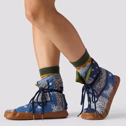 The Down Quilted Puffer Slipper - Women's
