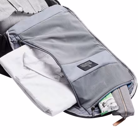 Transit 28L Backpack